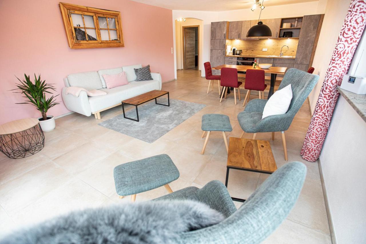 Ferienwohnungen "Zur Wally" Garmisch-Partenkirchen Extérieur photo